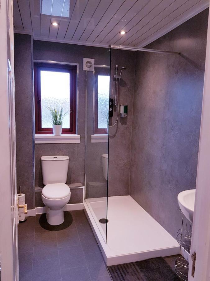 Levenhowe Holiday Apartment 발로크 외부 사진
